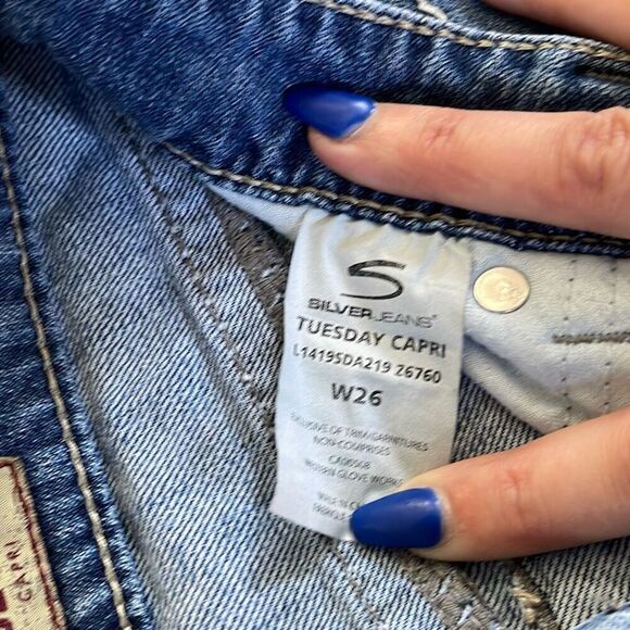 Silver jeans Tuesday capris size 26 - Picture 3 of 8